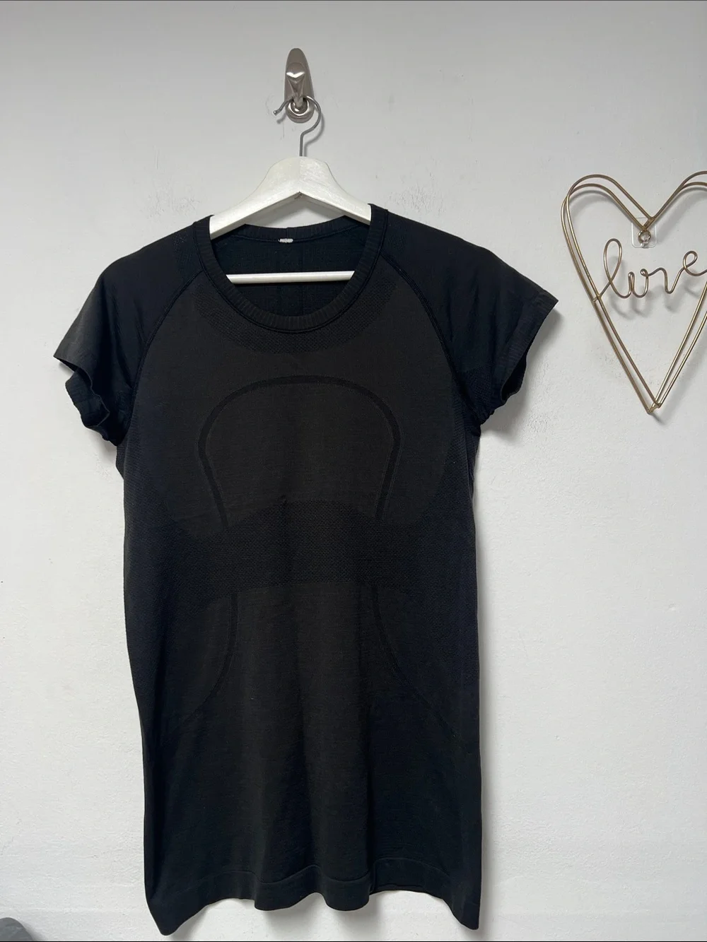 lululemon athletica swiftly tech Black Short Sleeve Top size 8